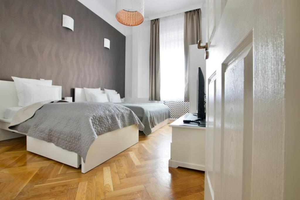 Premium Apartment By Hi5-Vaci Str. 3 Bedroom Budapest Exterior foto